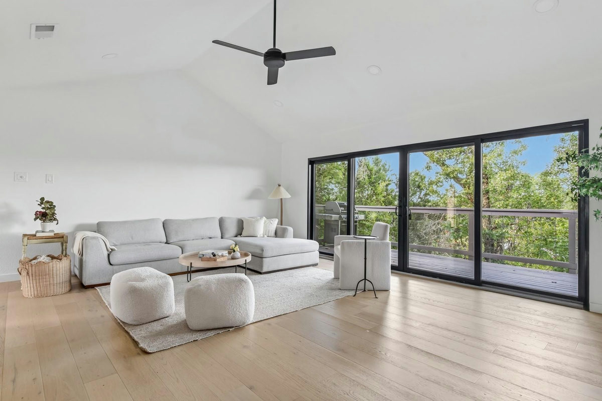 18302 W Rim Dr — photo 5