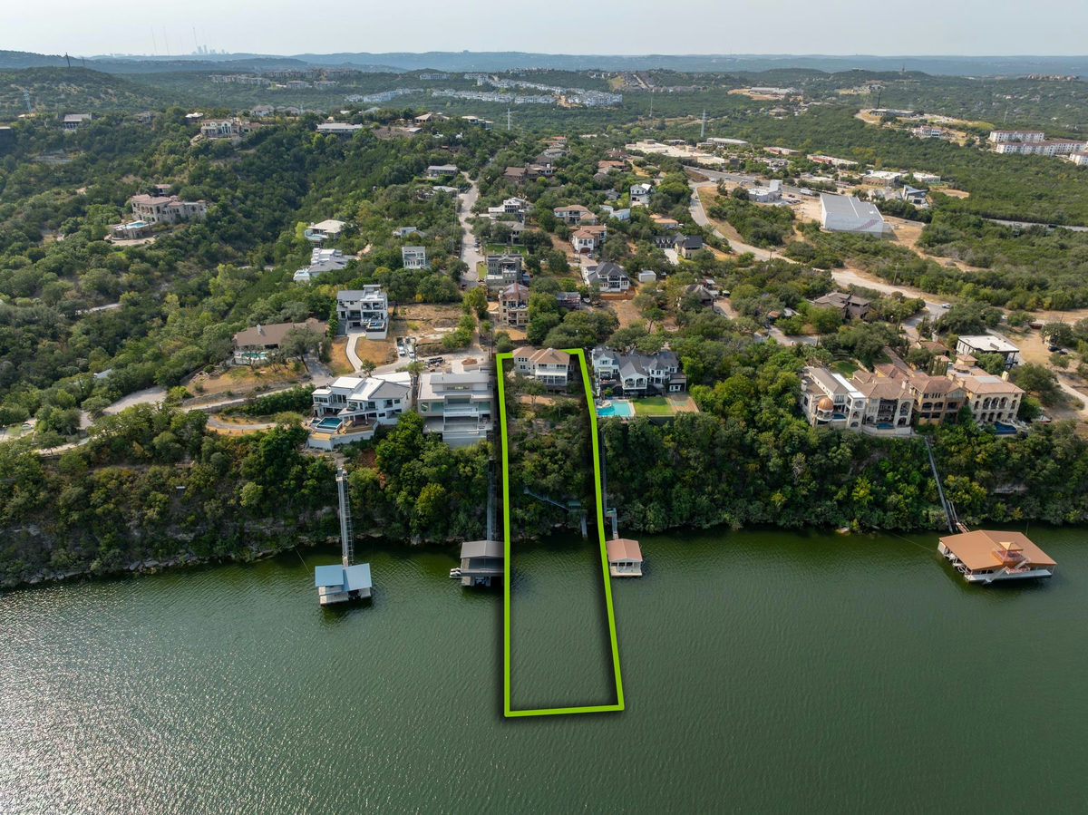 12896 Park Dr — exterior
