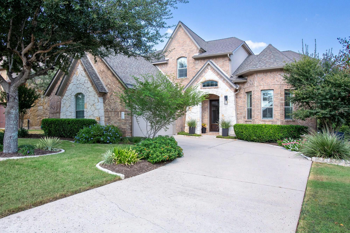 4720 Mont Blanc Dr — exterior