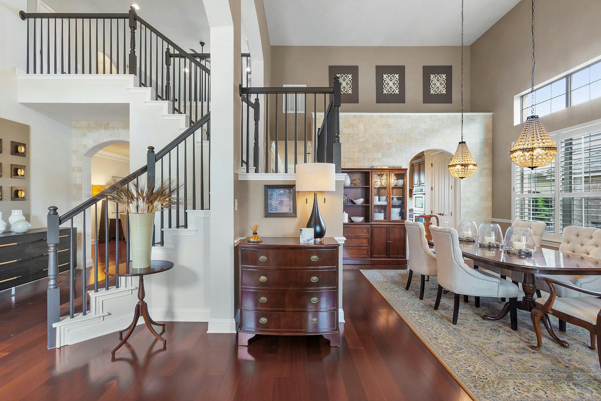 4720 Mont Blanc Dr — photo 2