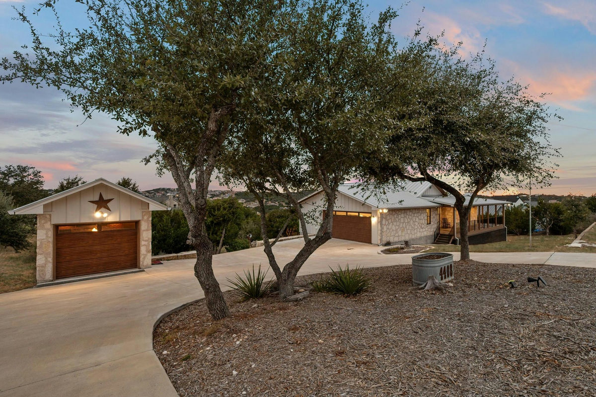 4408 Hennig Dr — photo 2