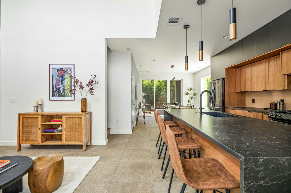 605 Brentwood St #1 — photo 2