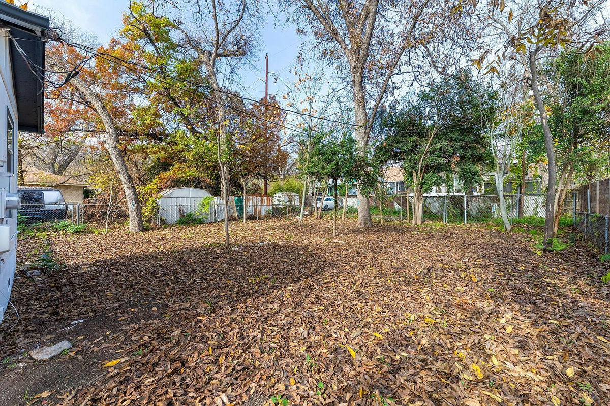 1614 Holly St — photo 4