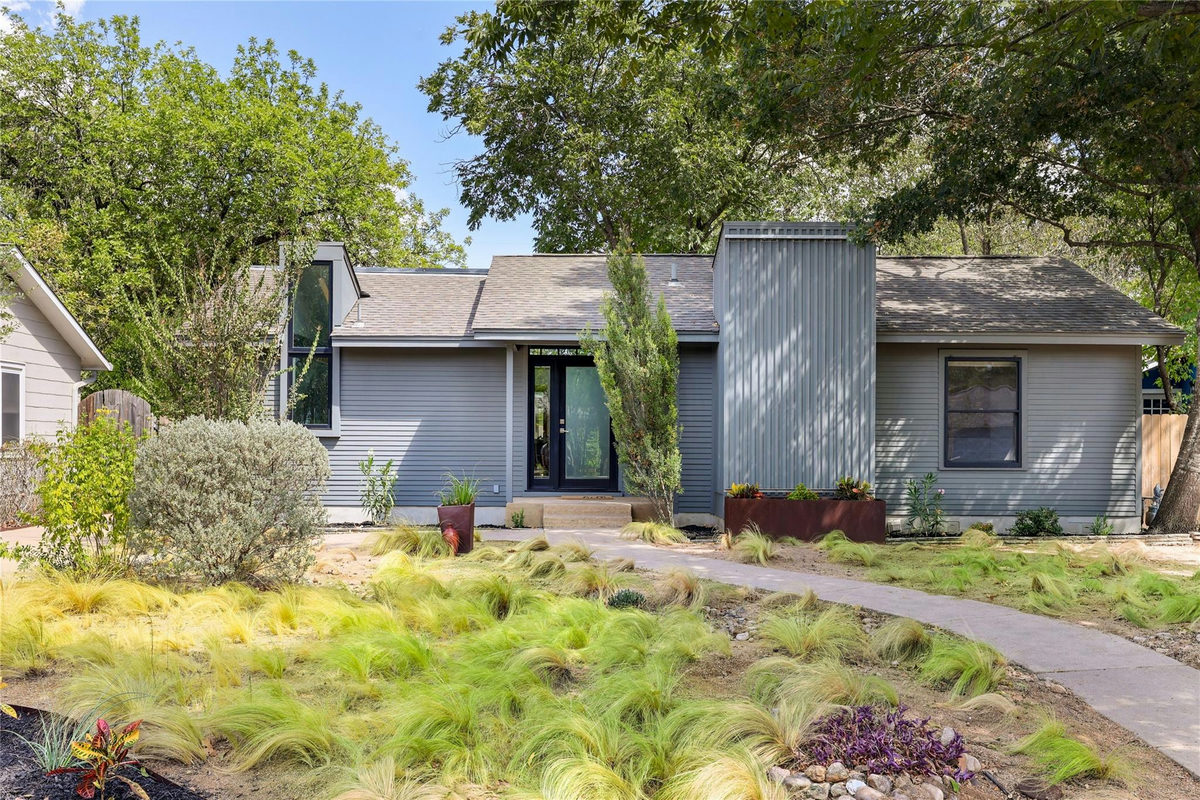 5717 Avenue F — exterior