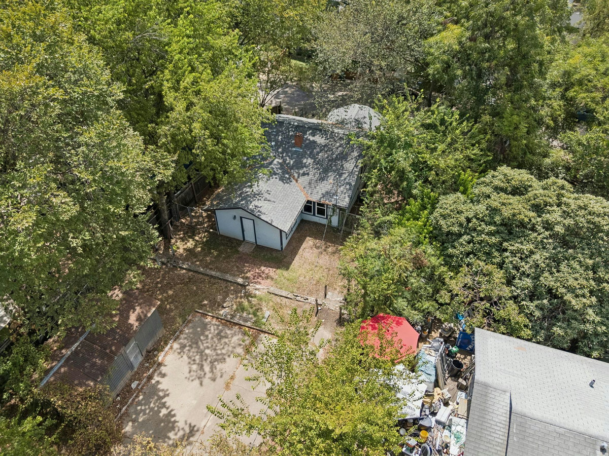 1204 Taylor St — photo 5