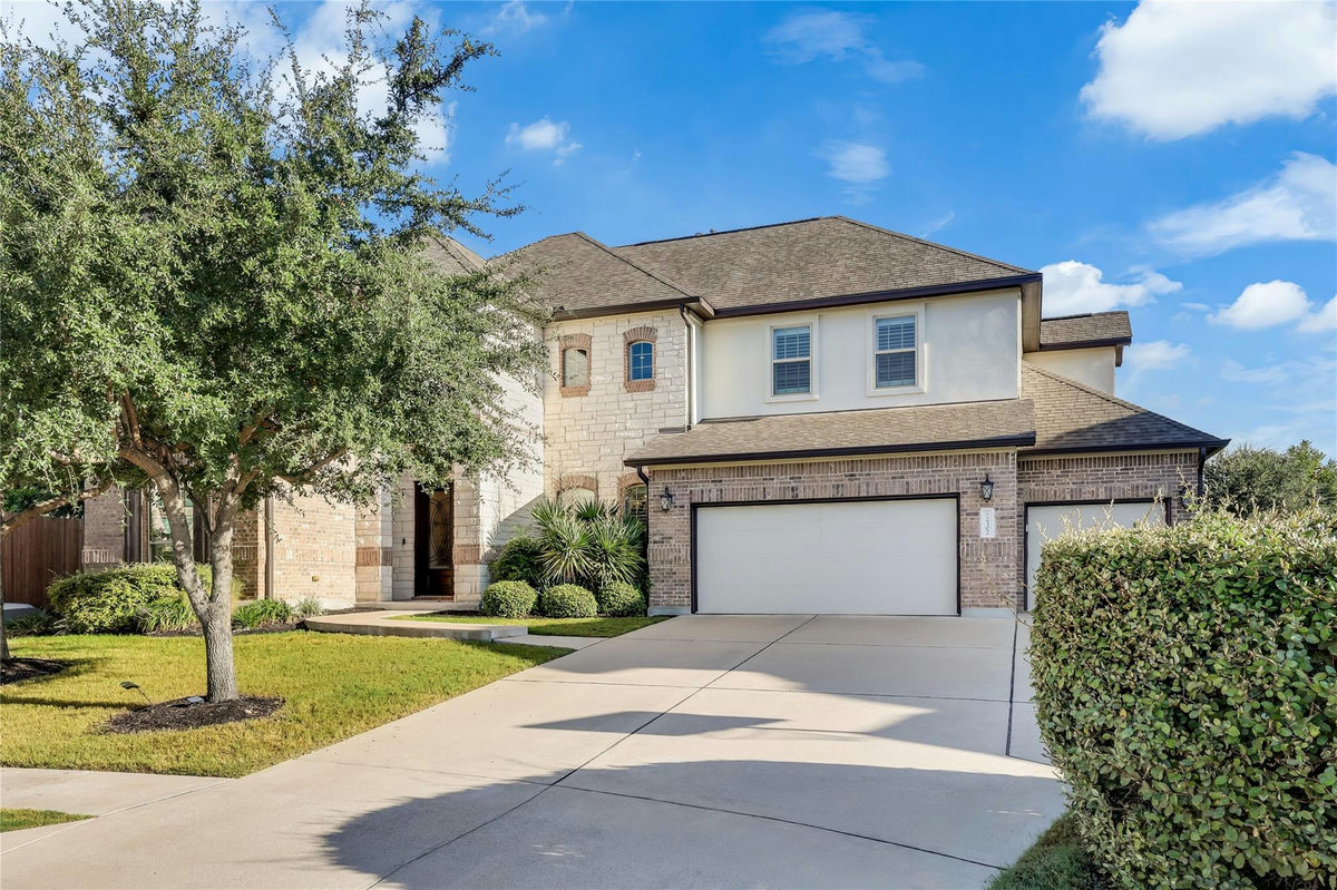 2302 Vaquero Cv — exterior