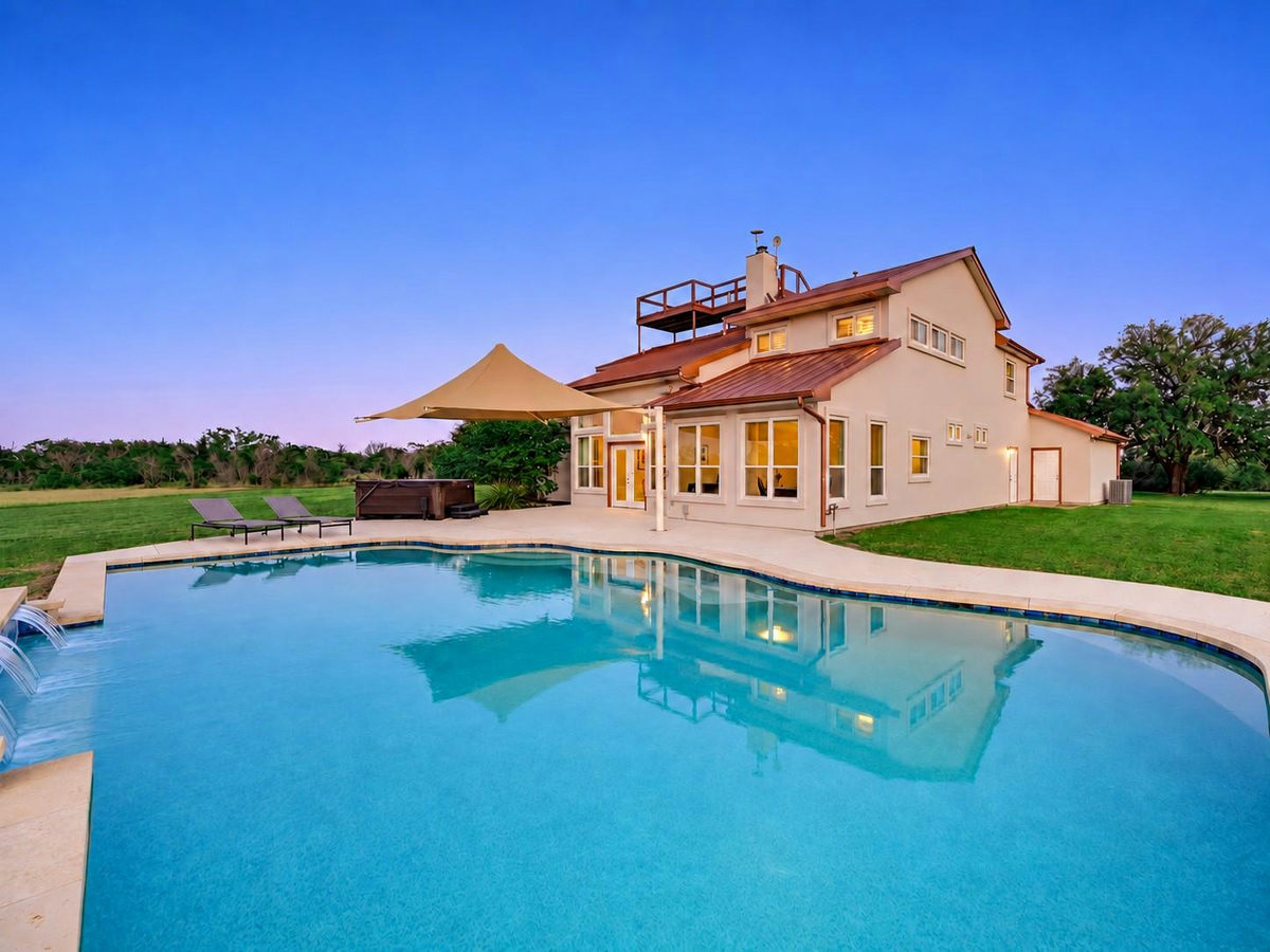 312 Paleface Point Dr — exterior