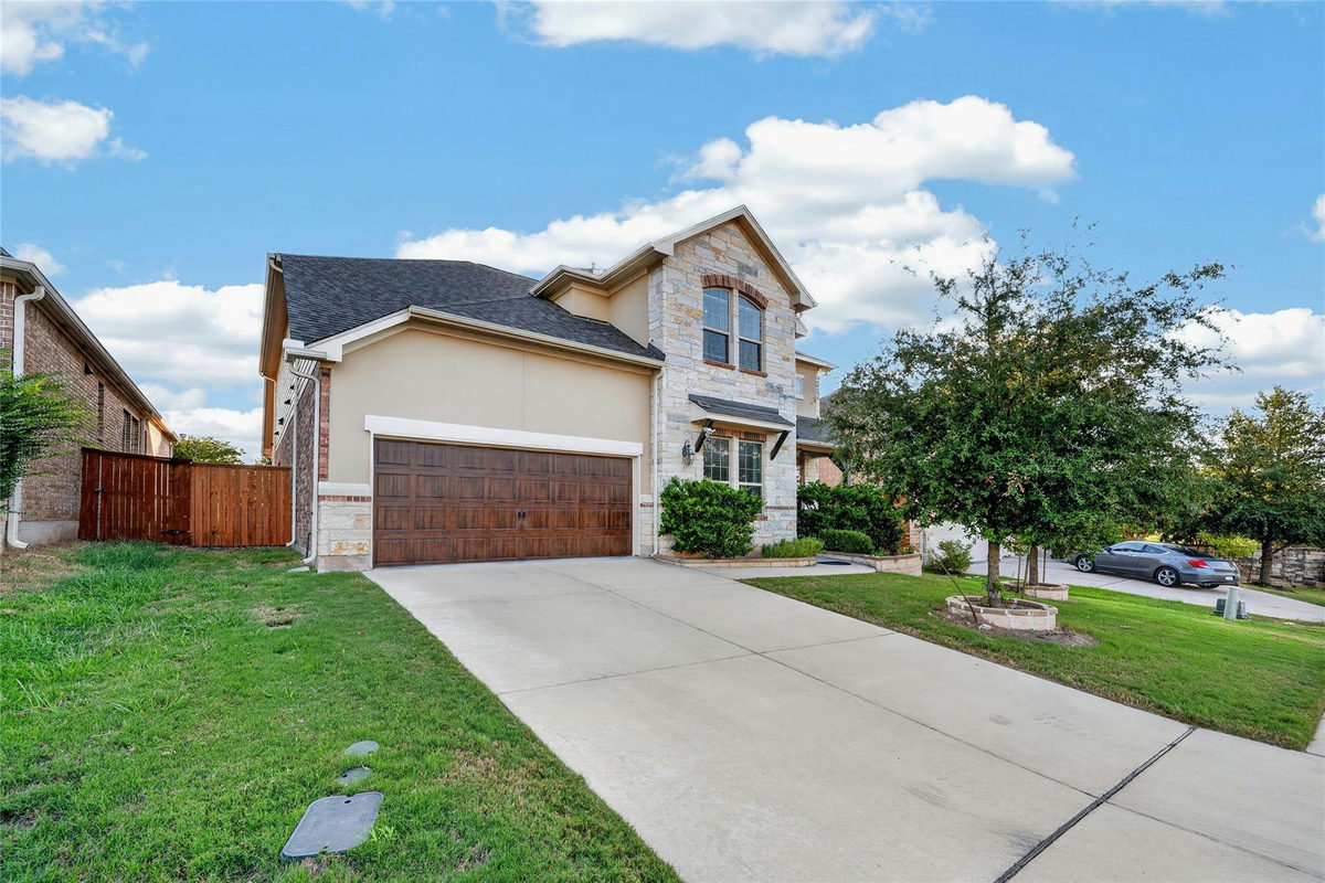 137 Claiborne Lake Ln — exterior