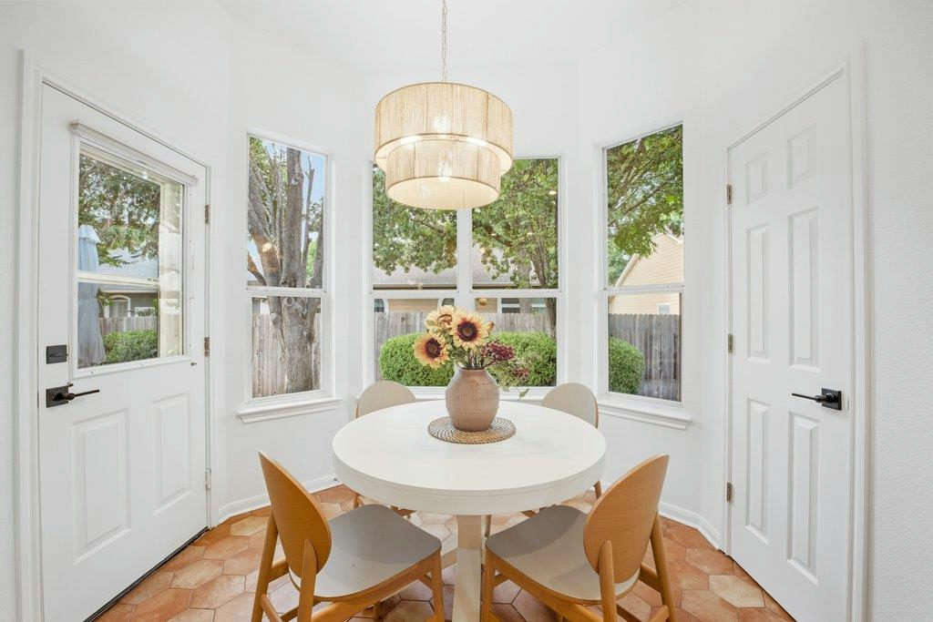 8804 Little Laura Dr — photo 2