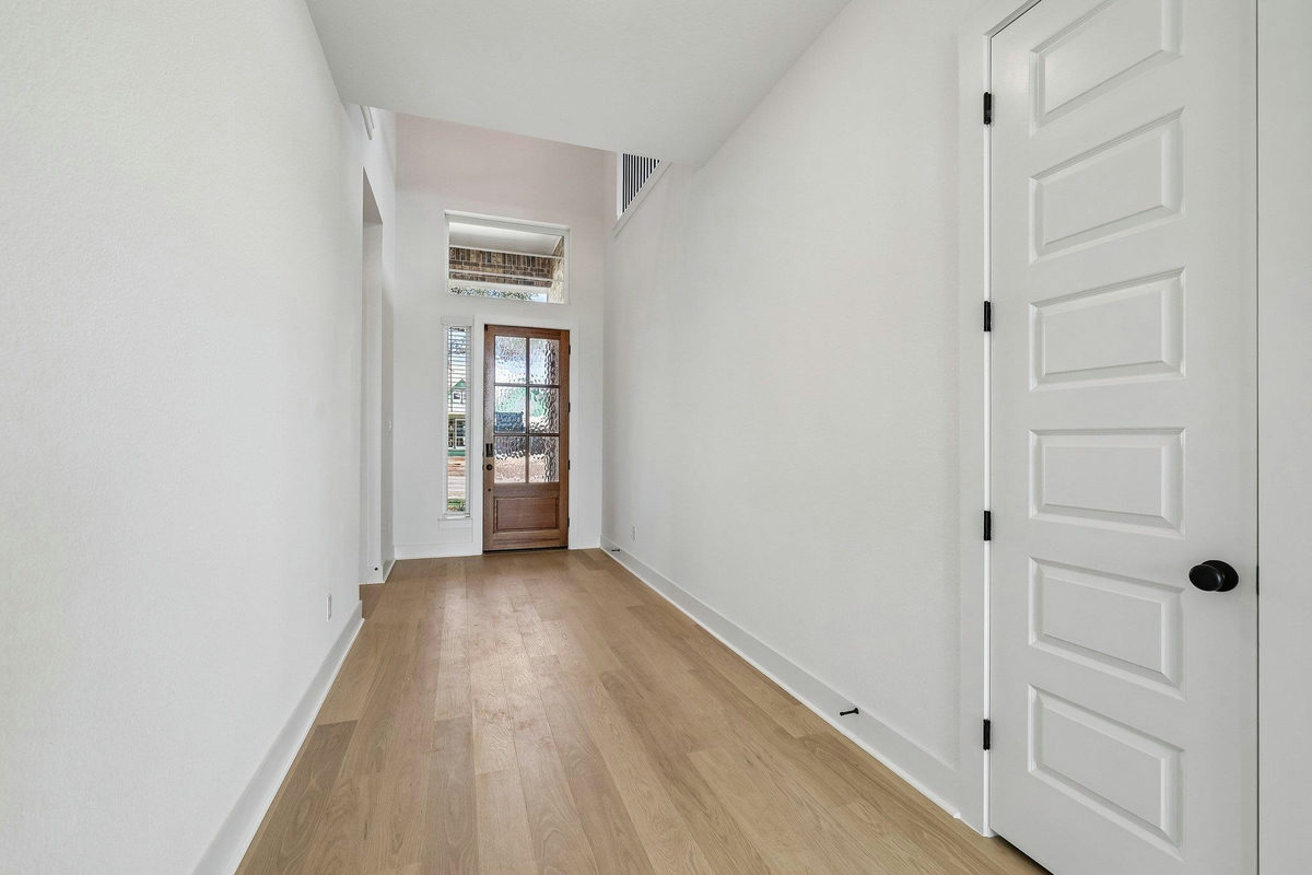 112 Brewer St — photo 2