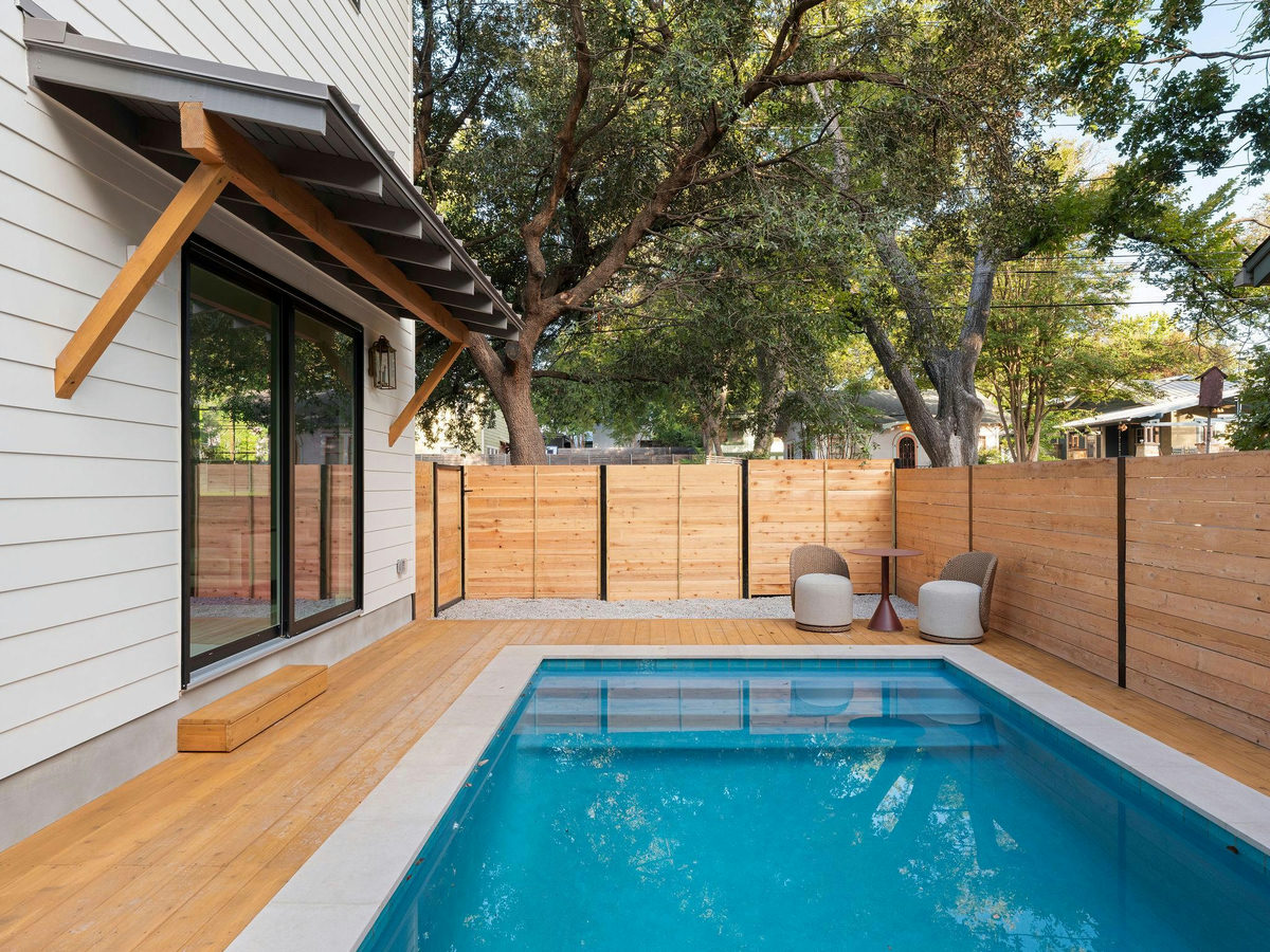 514 E Live Oak St — photo 3