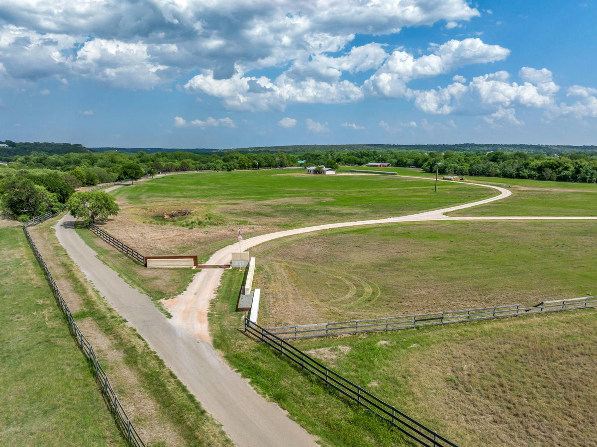 1111 Cimarron Ranch Rd — photo 5