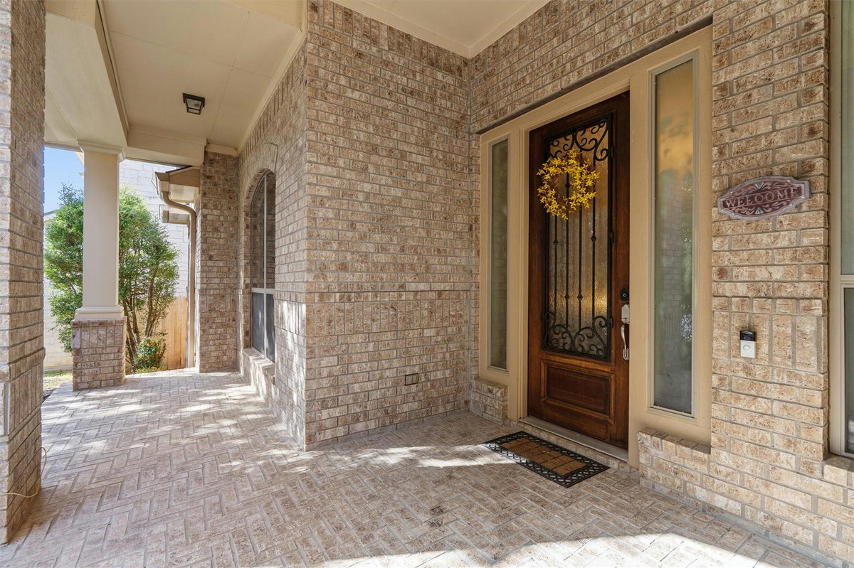 10113 Loxley Ln — photo 2