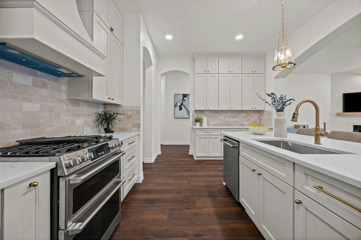 2909 Cavern Mist Ln — photo 2