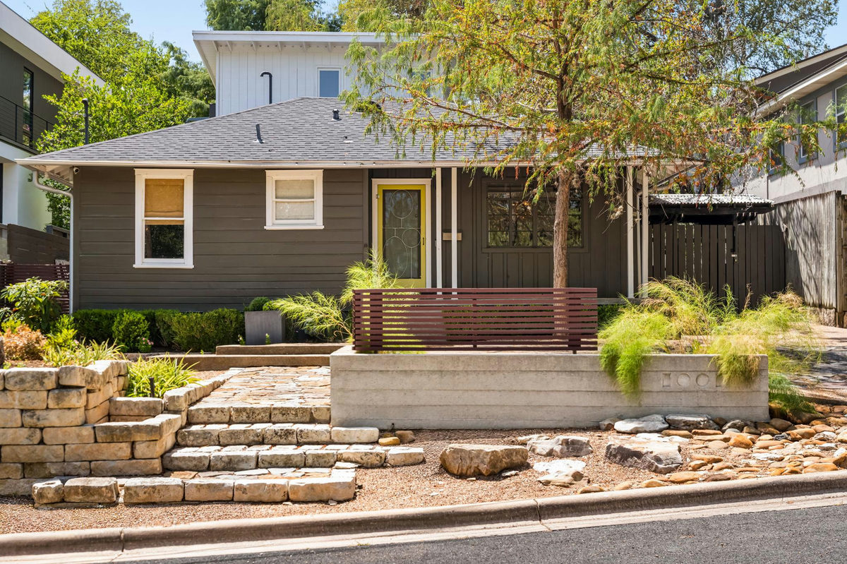 1001 Daniel Dr — photo 2