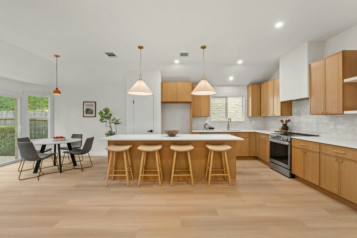 11007 Andenwood Dr — photo 3