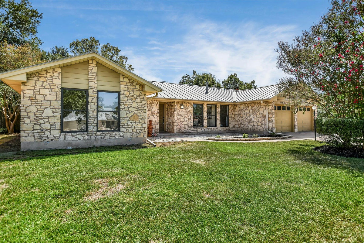 11501 Buckingham Rd — exterior