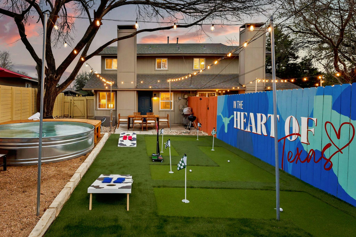 2418 Burleson Ct — exterior