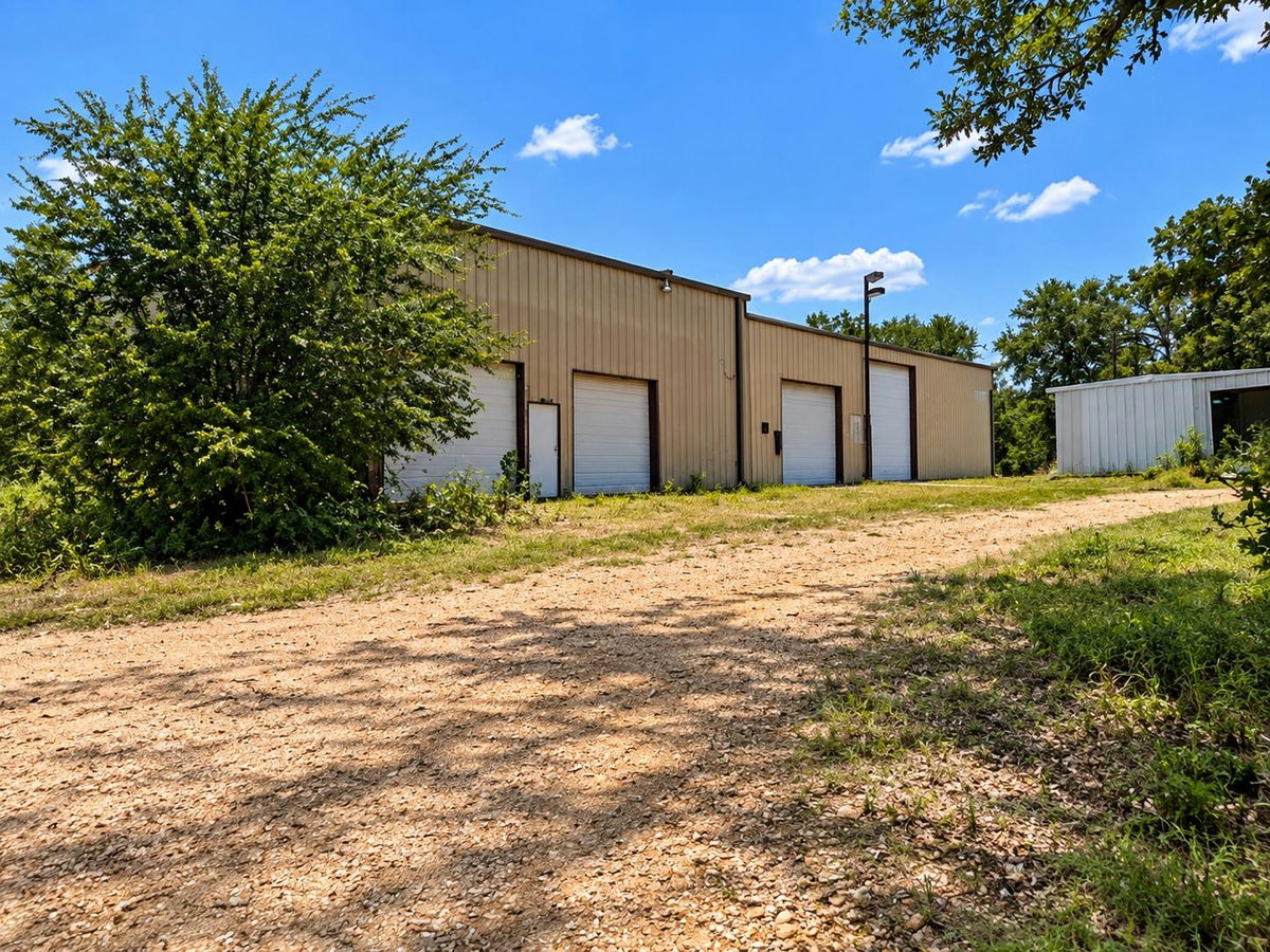 1045 W SH 71 Hwy — photo 4
