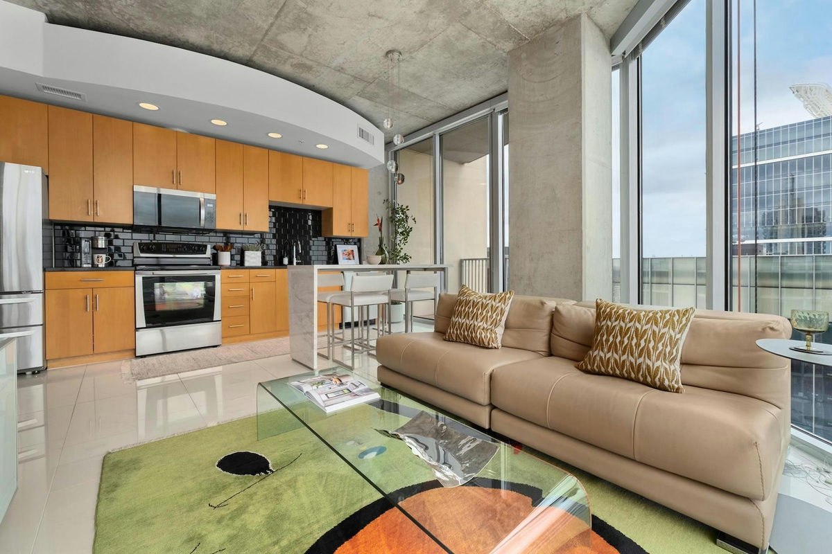 360 Nueces St #3602 — photo 4