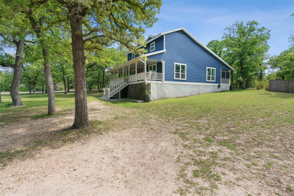 218 Leisure Ln — photo 4