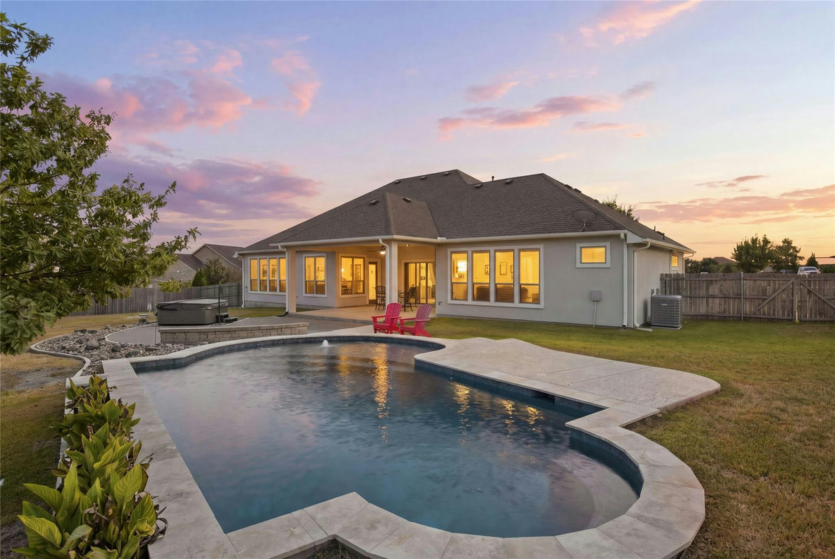 112 Haven Cv — exterior