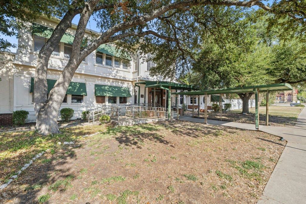 503 Talbot St — photo 2