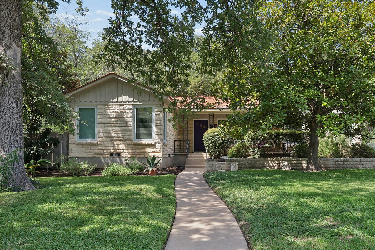 4204 Wildwood Rd — exterior