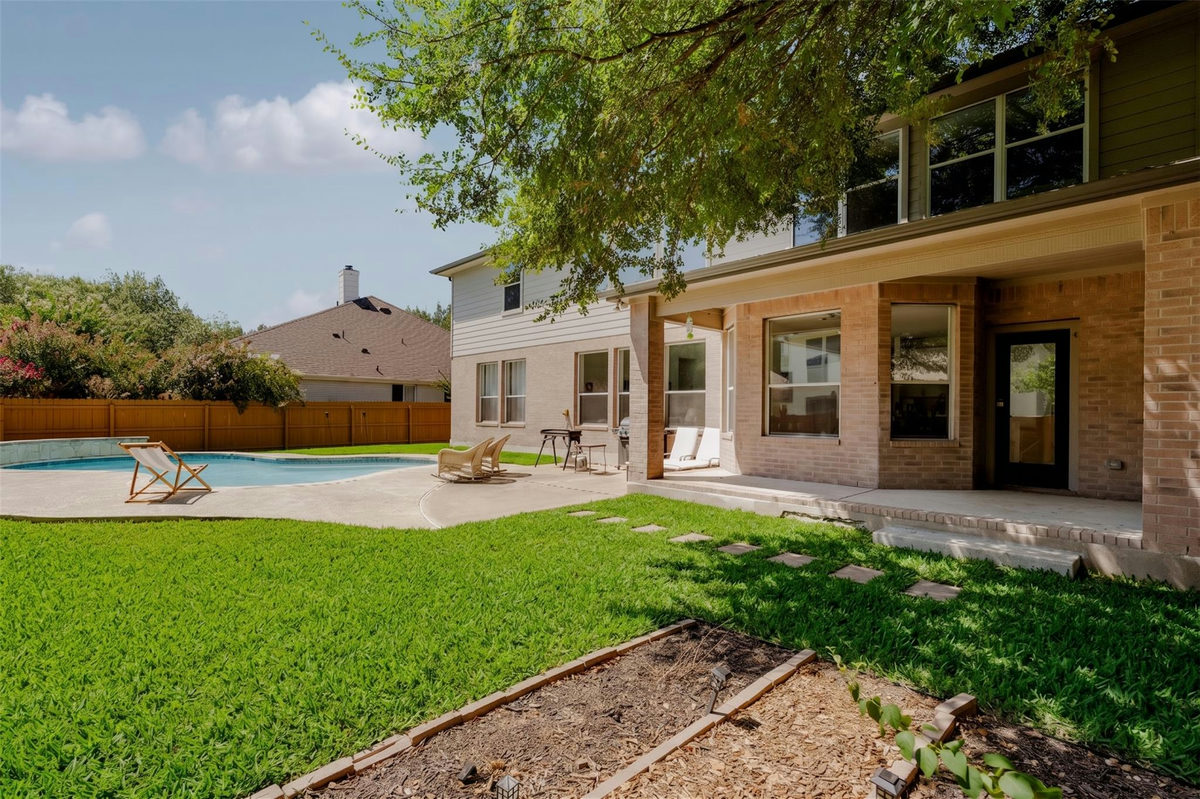 10909 River Plantation Dr — photo 4
