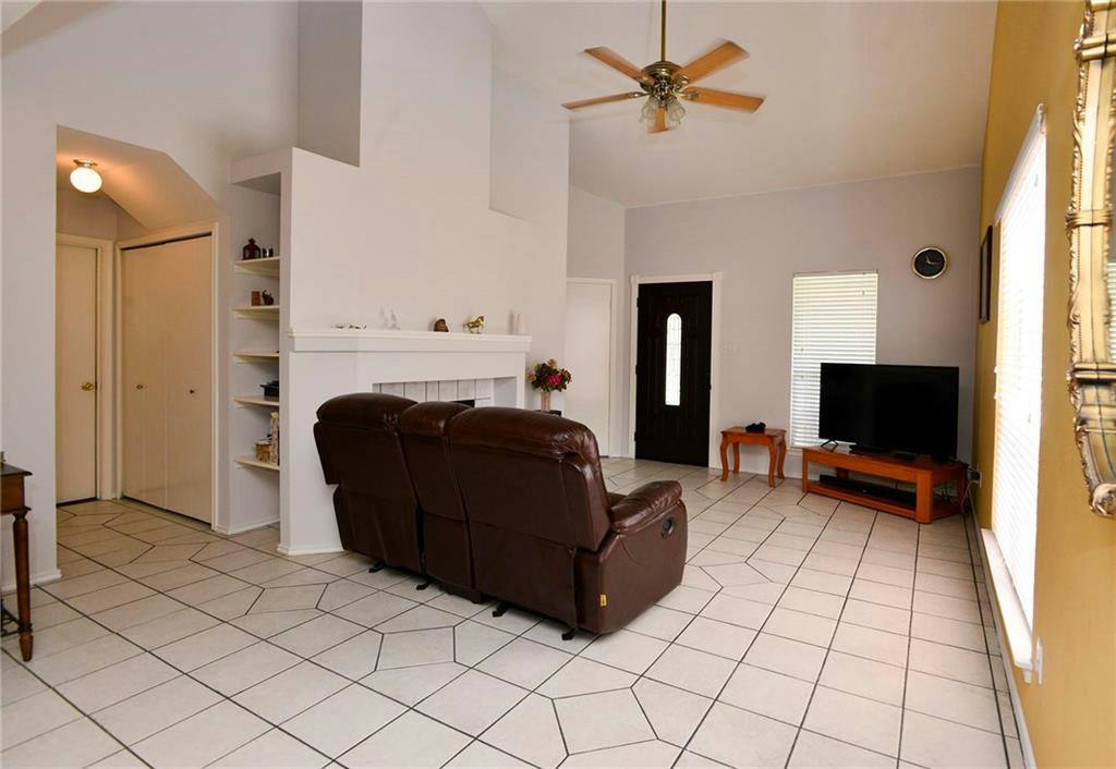 1802 Southwestern Trl — photo 3
