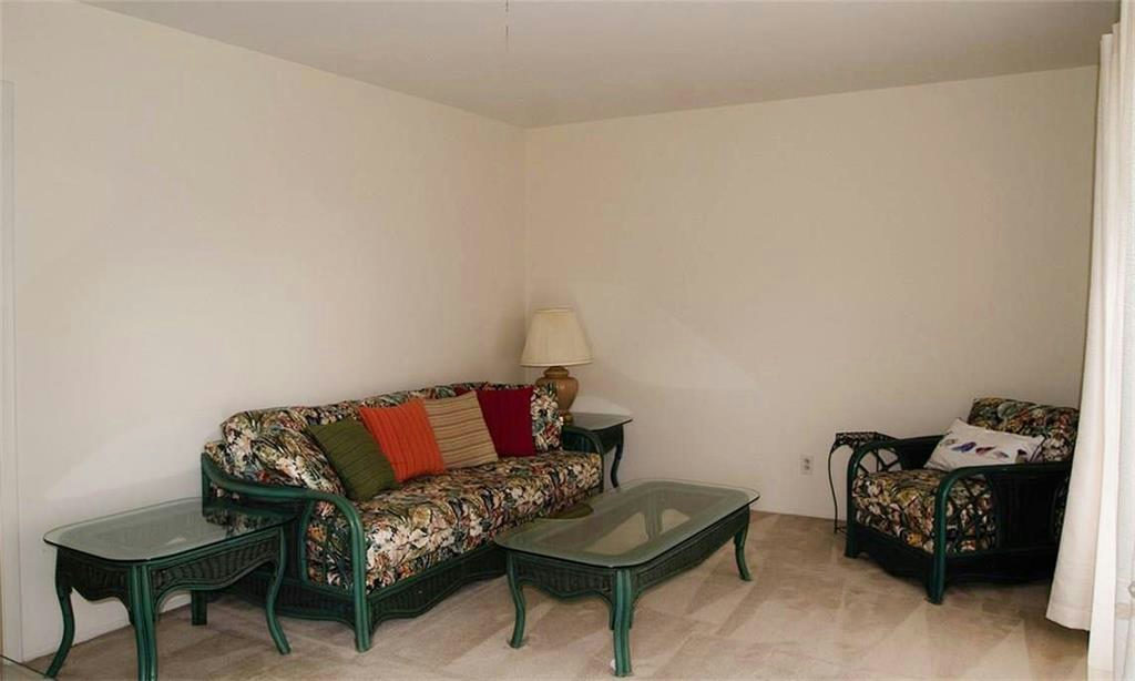 4704 Enchanted Ln — photo 3