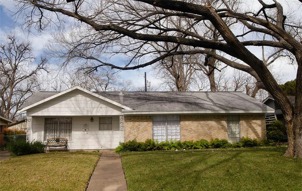 4704 Enchanted Ln — photo 2