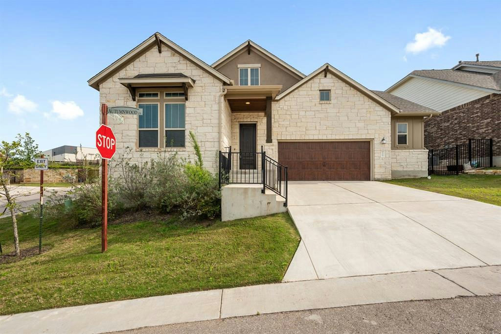 109  Autumn Wood Ln  