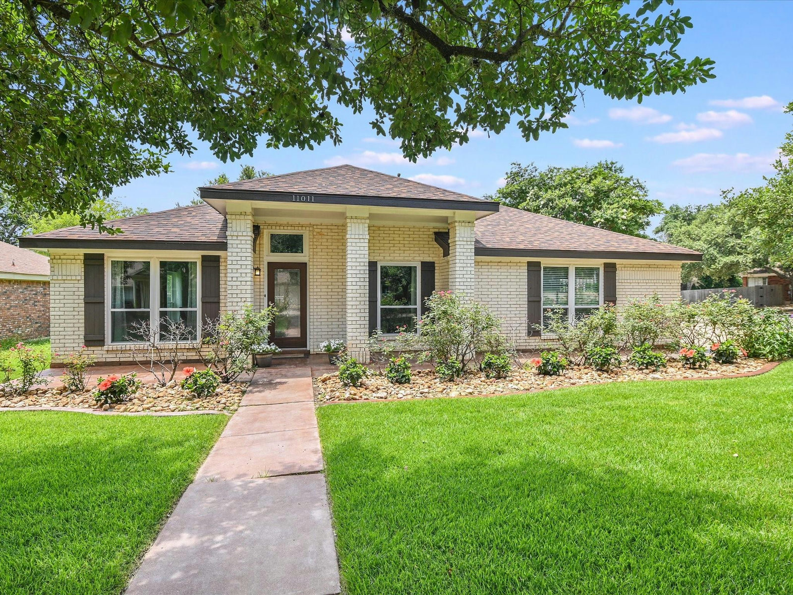 11011  Pebble Garden Ln  