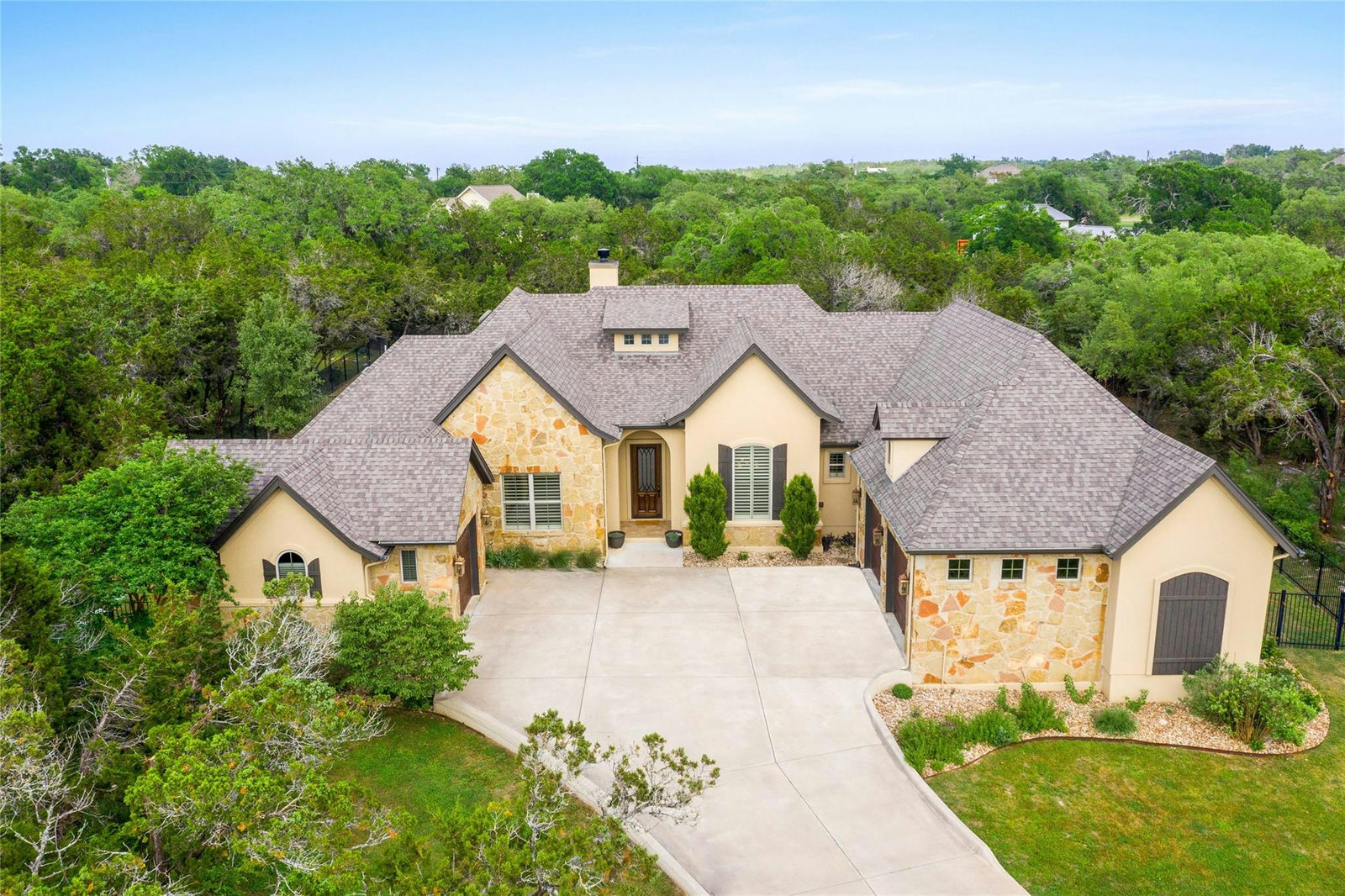 205  Diamond Wood Ct  