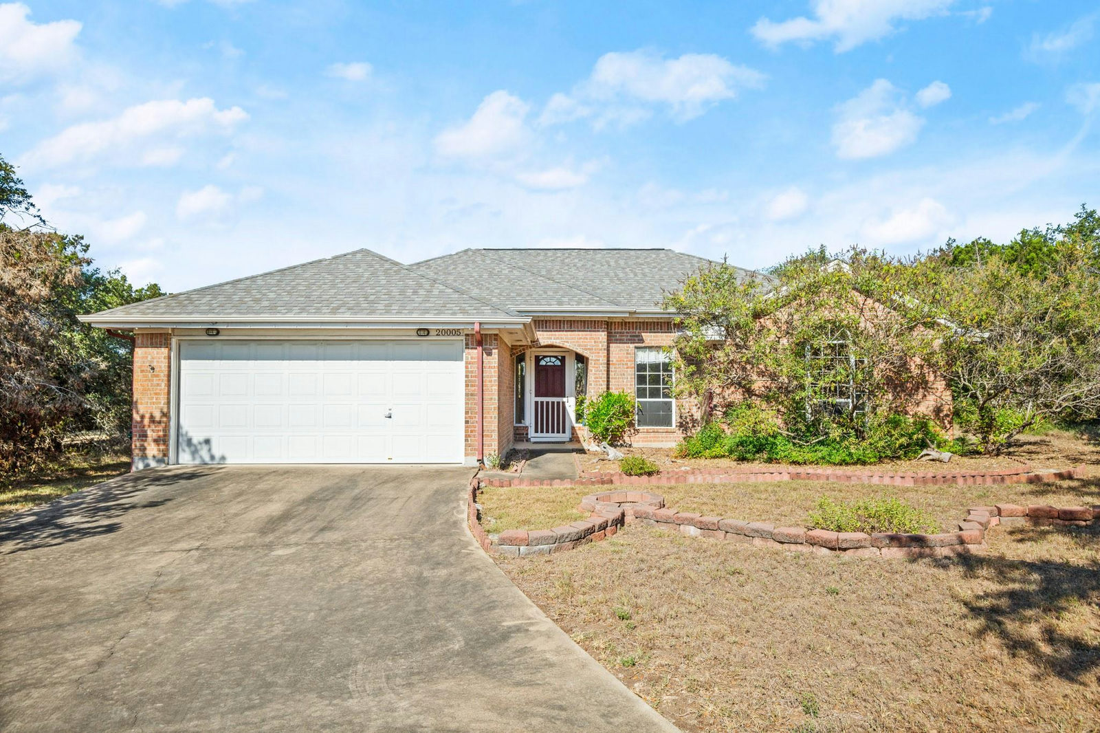 20005  Cooper Cir  