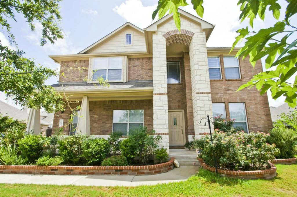 18621  Royal Pointe Dr  