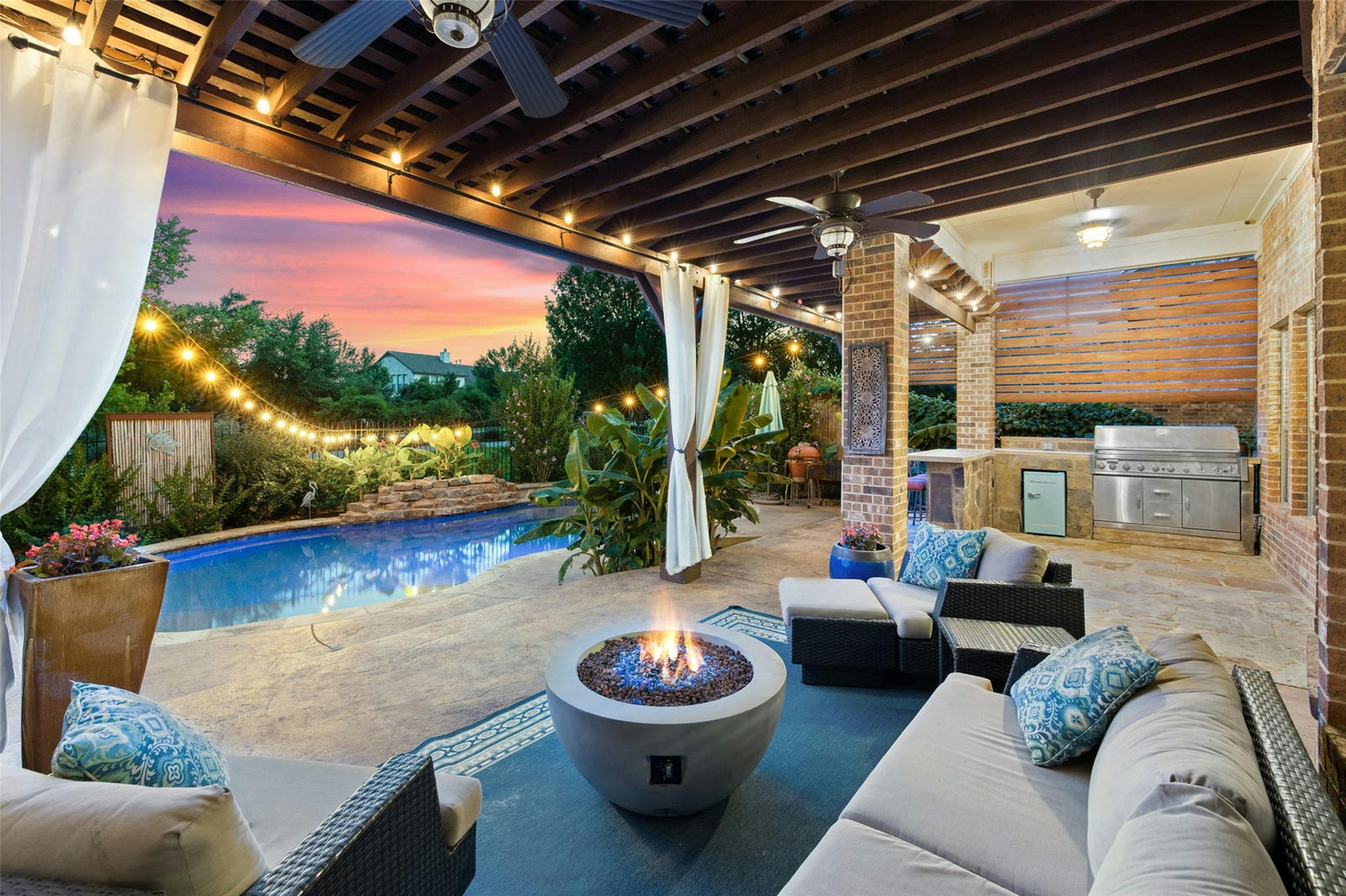 4509  Mont Blanc Dr