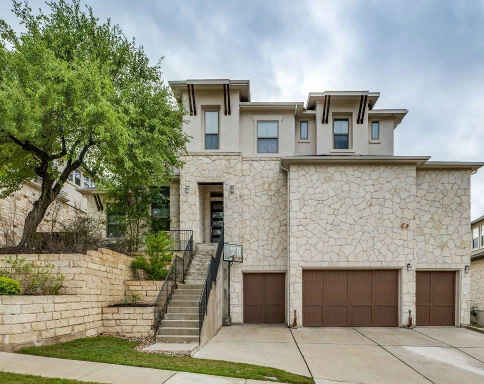 12905  Veronese Dr  