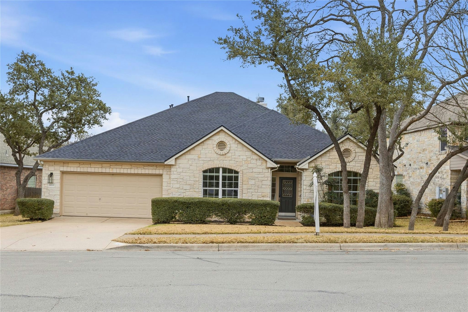 6832  Tanaqua Ln