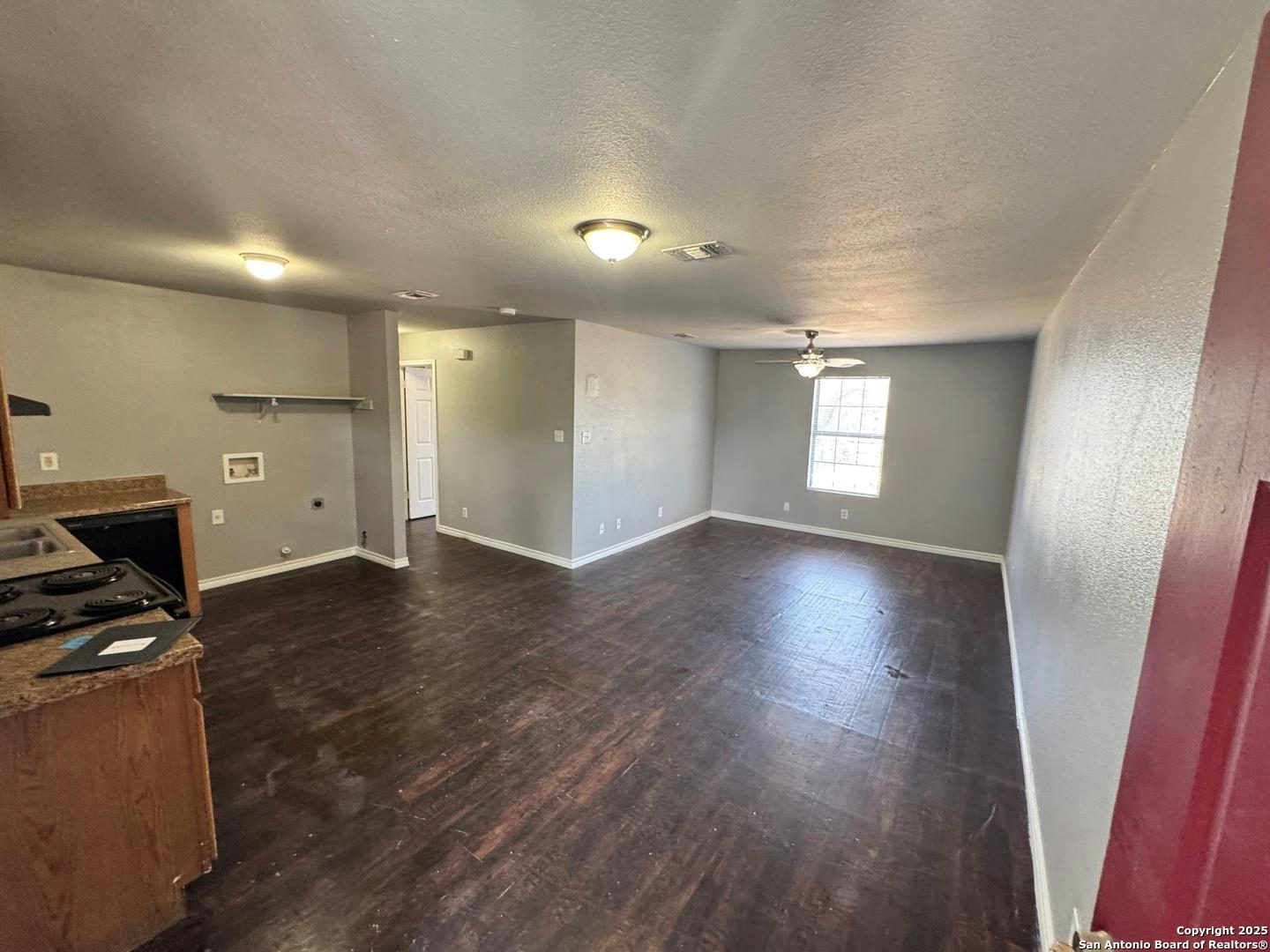 830 W Hutchins Pl  #11