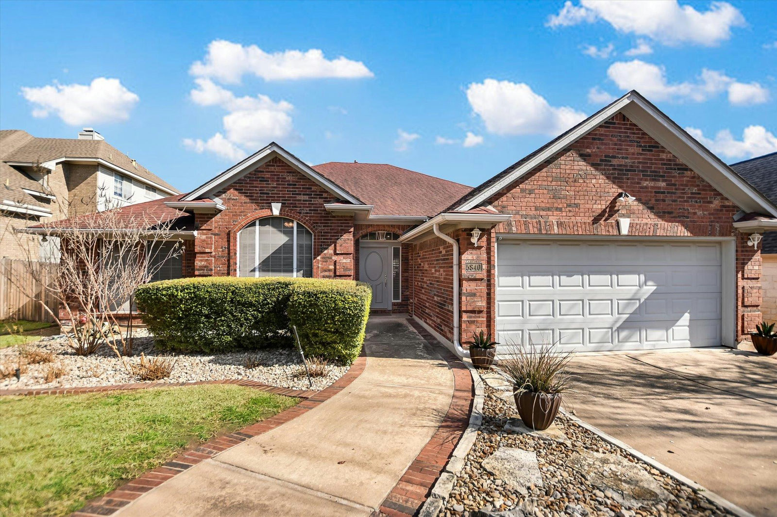 5840  Back Bay Ln