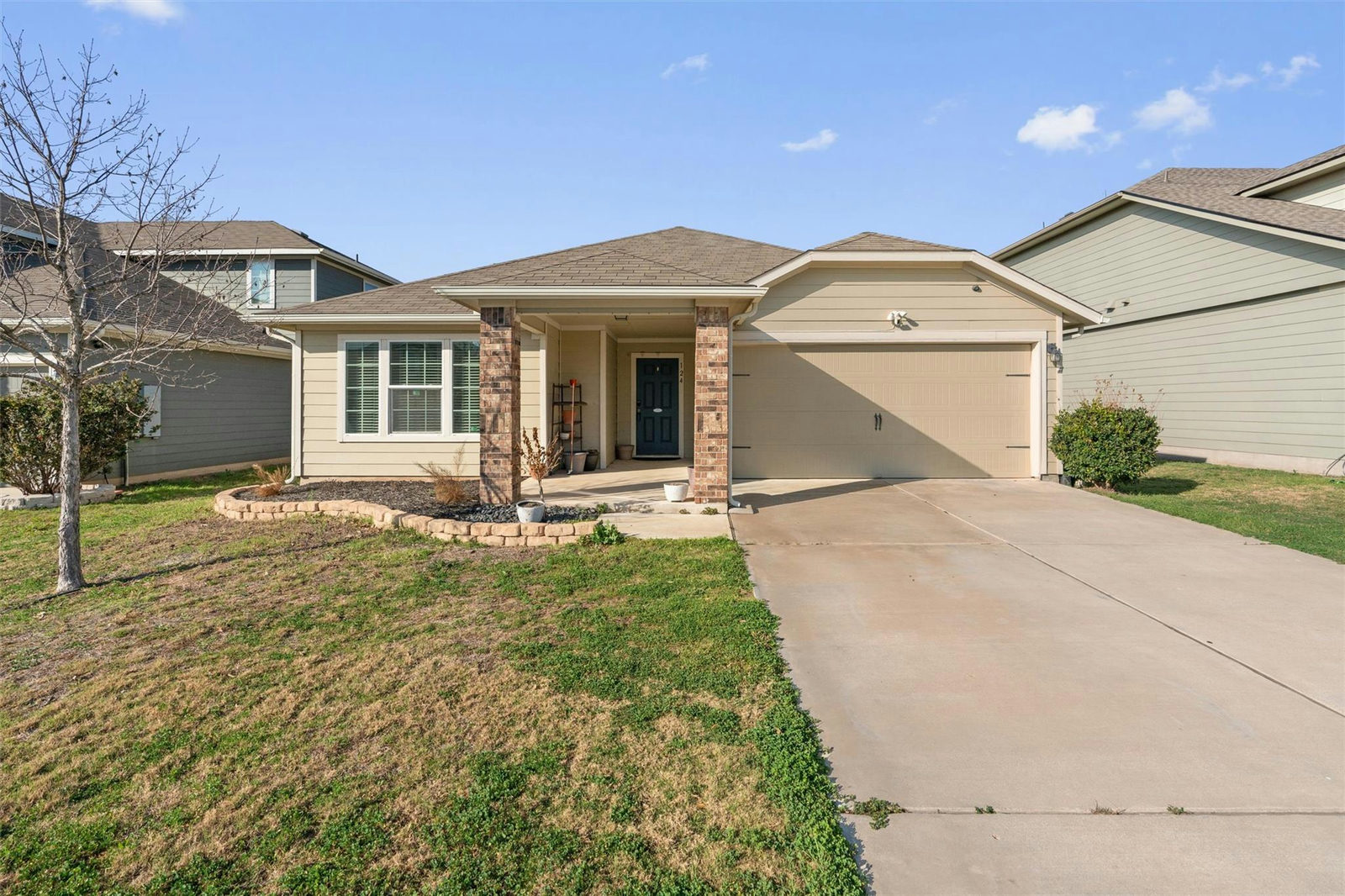 124  Denton Dr
