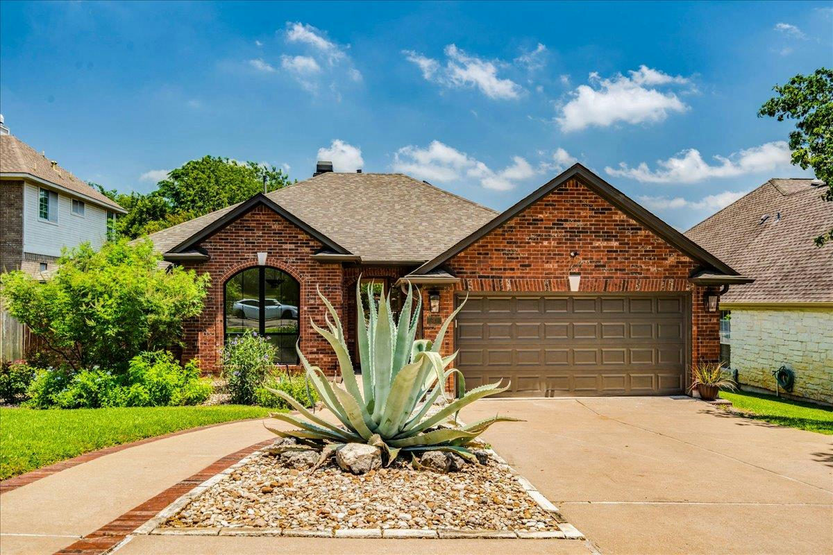 5840  Back Bay Ln