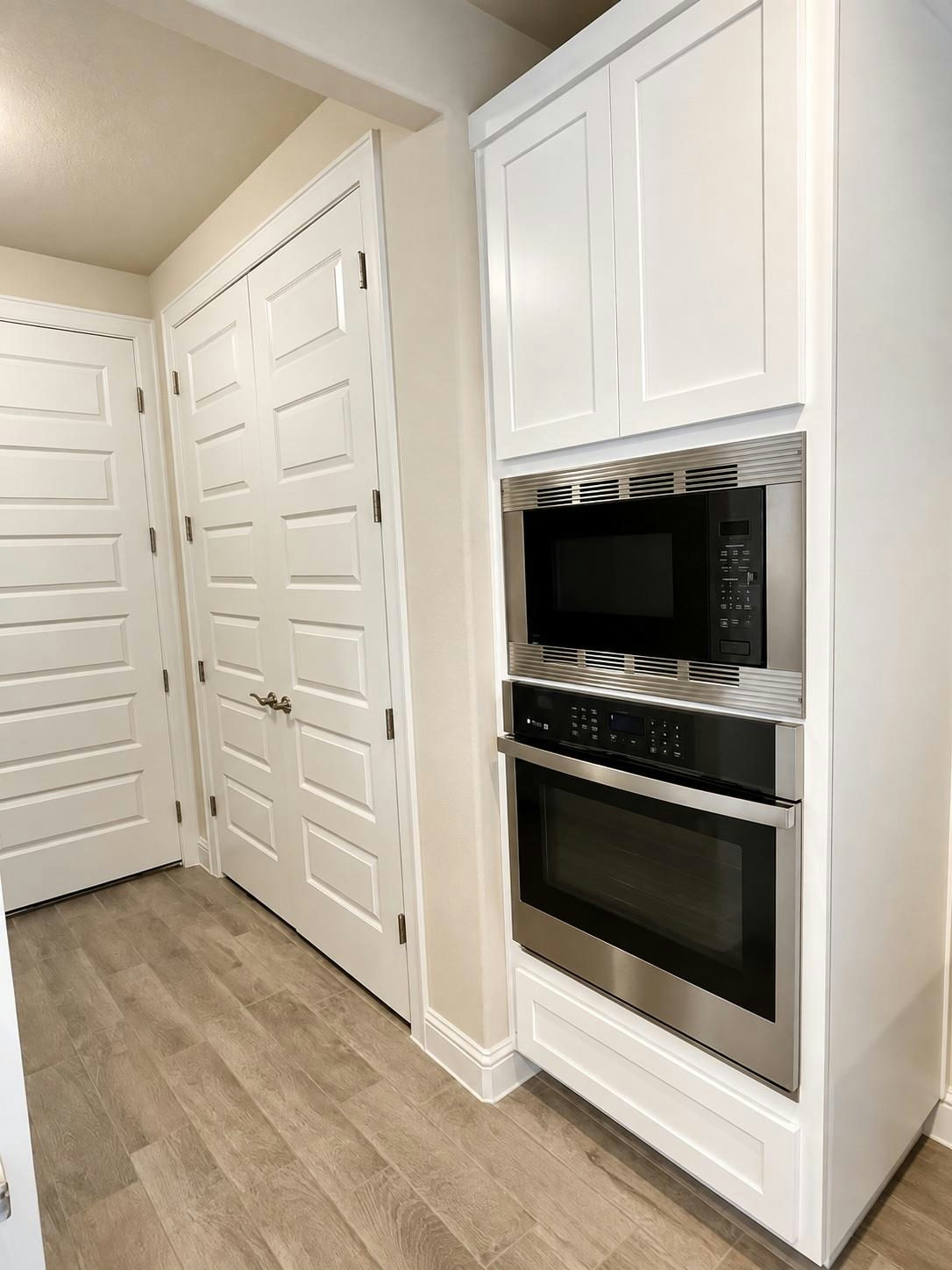 148  Riverhill Dr