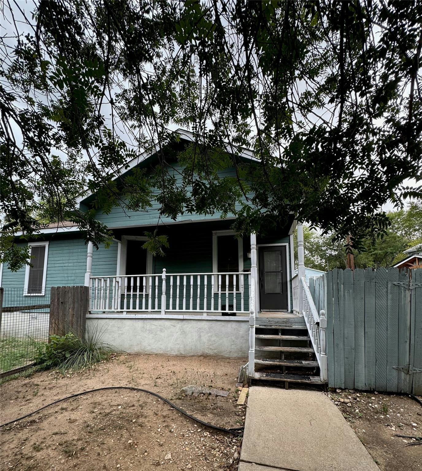 2503  Walter St