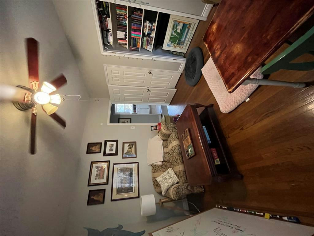 416 W 32nd St