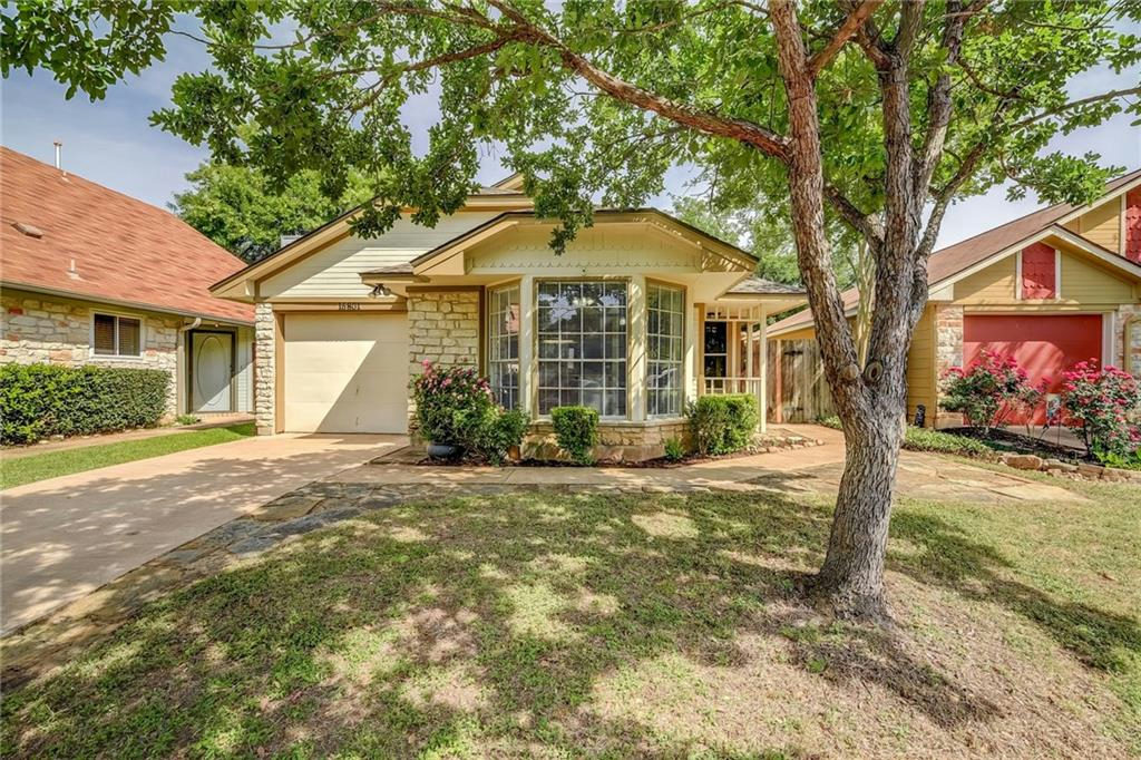 16801  Village Oak Loop  