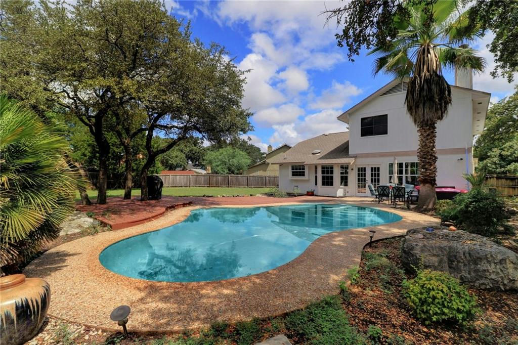 1107  Brookside Cv  