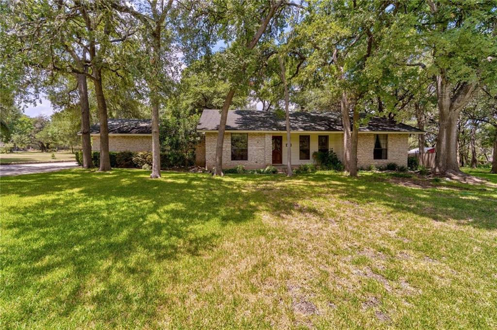 205  Leisurewoods Dr  